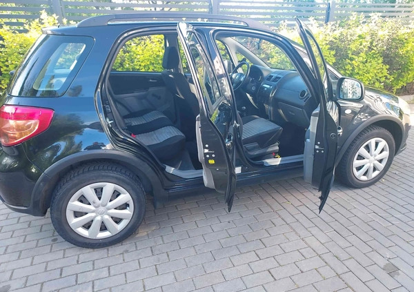 Suzuki SX4 cena 31900 przebieg: 135000, rok produkcji 2012 z Toruń małe 29